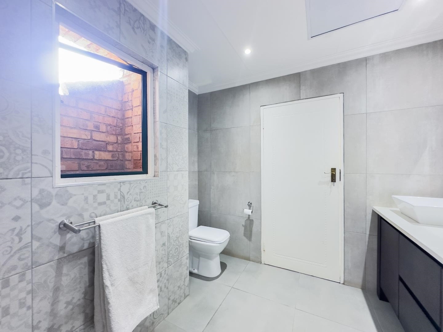 To Let 3 Bedroom Property for Rent in Garsfontein Gauteng