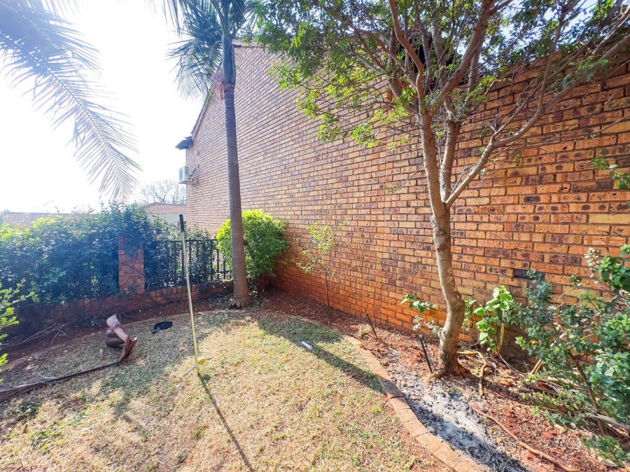 To Let 3 Bedroom Property for Rent in Garsfontein Gauteng