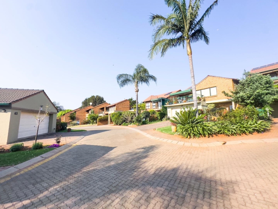 To Let 3 Bedroom Property for Rent in Garsfontein Gauteng