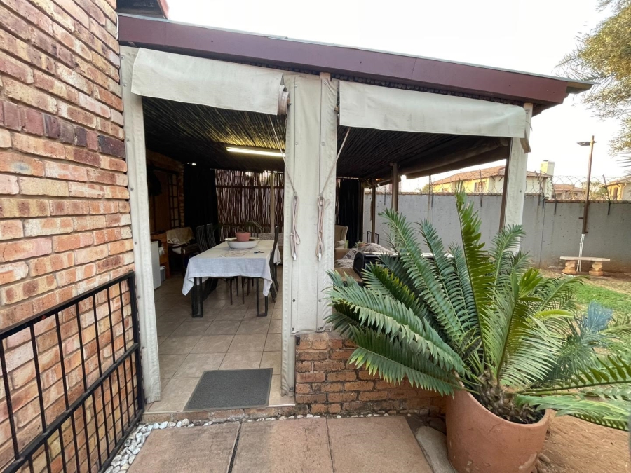 3 Bedroom Property for Sale in Equestria Gauteng