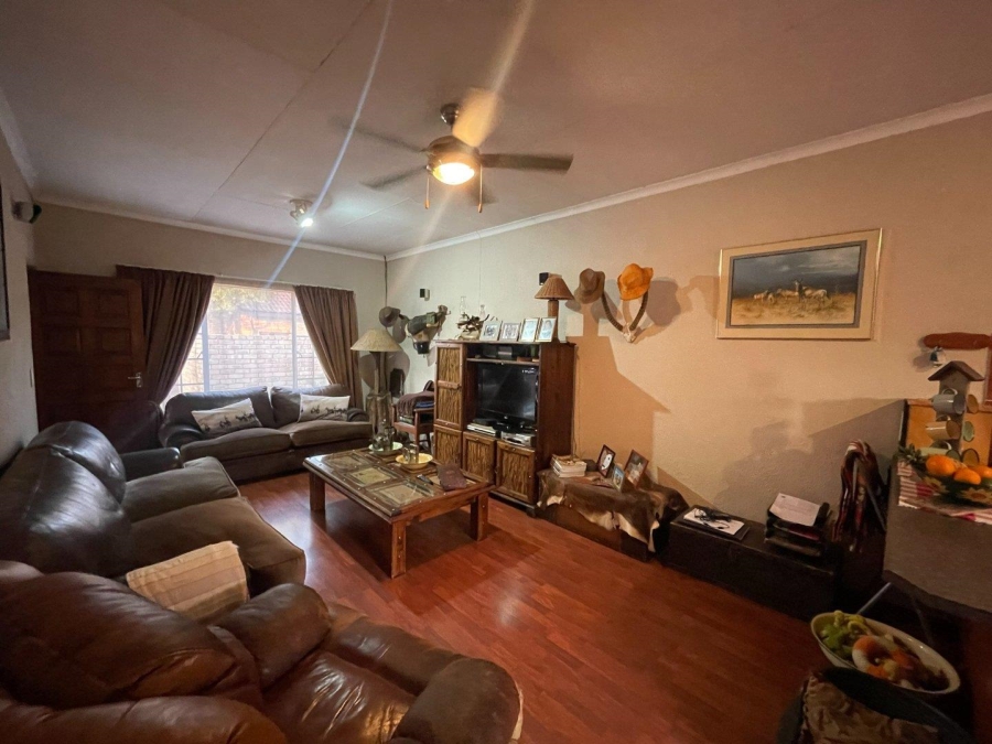 3 Bedroom Property for Sale in Equestria Gauteng