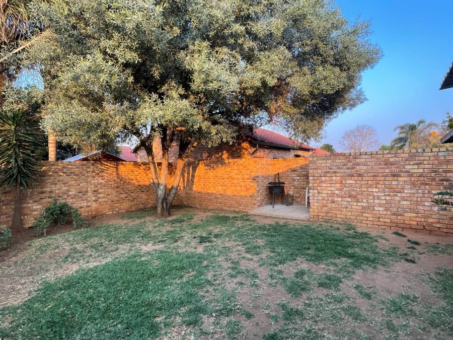 3 Bedroom Property for Sale in Equestria Gauteng