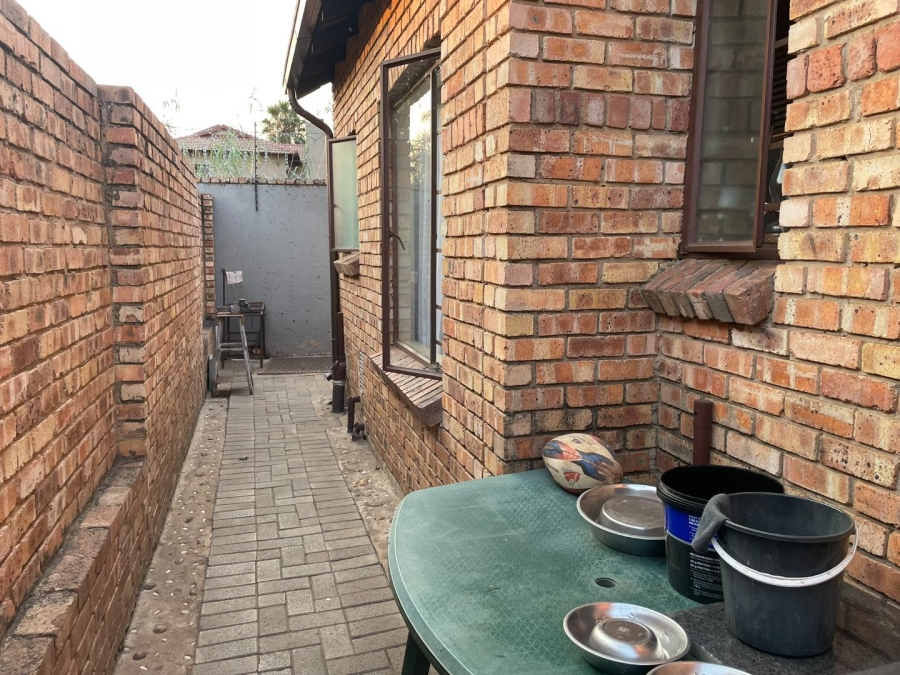 3 Bedroom Property for Sale in Equestria Gauteng
