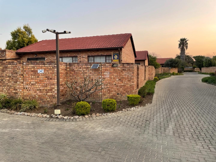 3 Bedroom Property for Sale in Equestria Gauteng