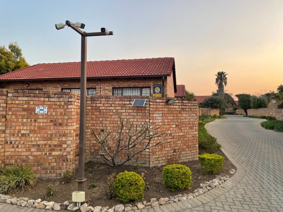 3 Bedroom Property for Sale in Equestria Gauteng