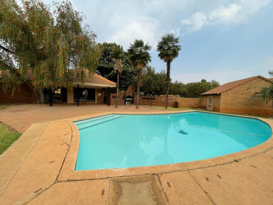 2 Bedroom Property for Sale in Boardwalk Villas Gauteng