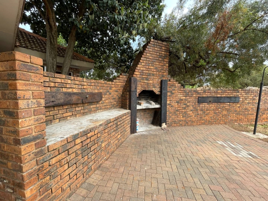 2 Bedroom Property for Sale in Boardwalk Villas Gauteng