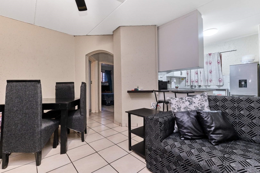 2 Bedroom Property for Sale in Bromhof Gauteng