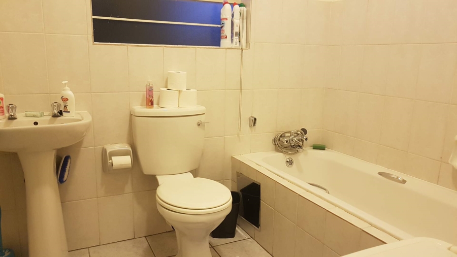 To Let 2 Bedroom Property for Rent in Witfield Gauteng
