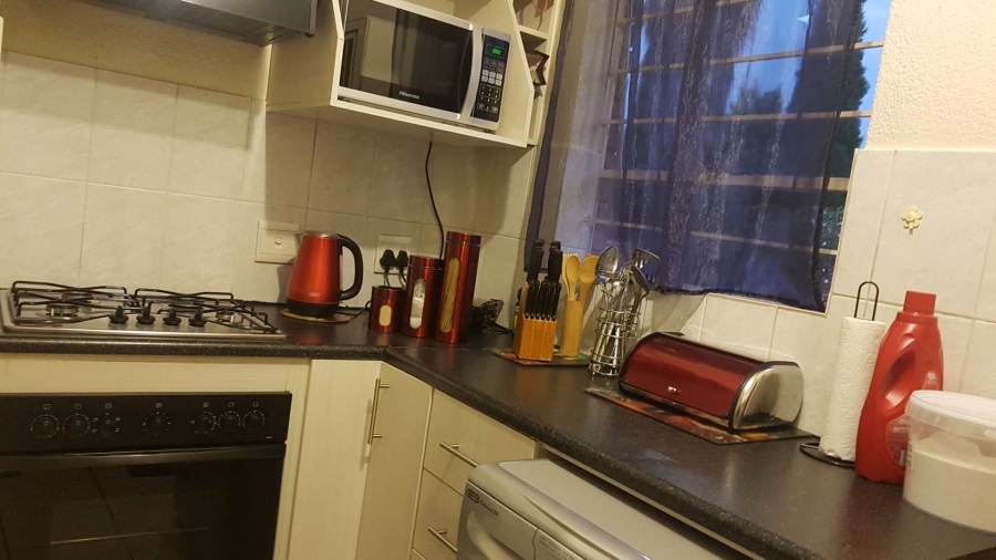 To Let 2 Bedroom Property for Rent in Witfield Gauteng