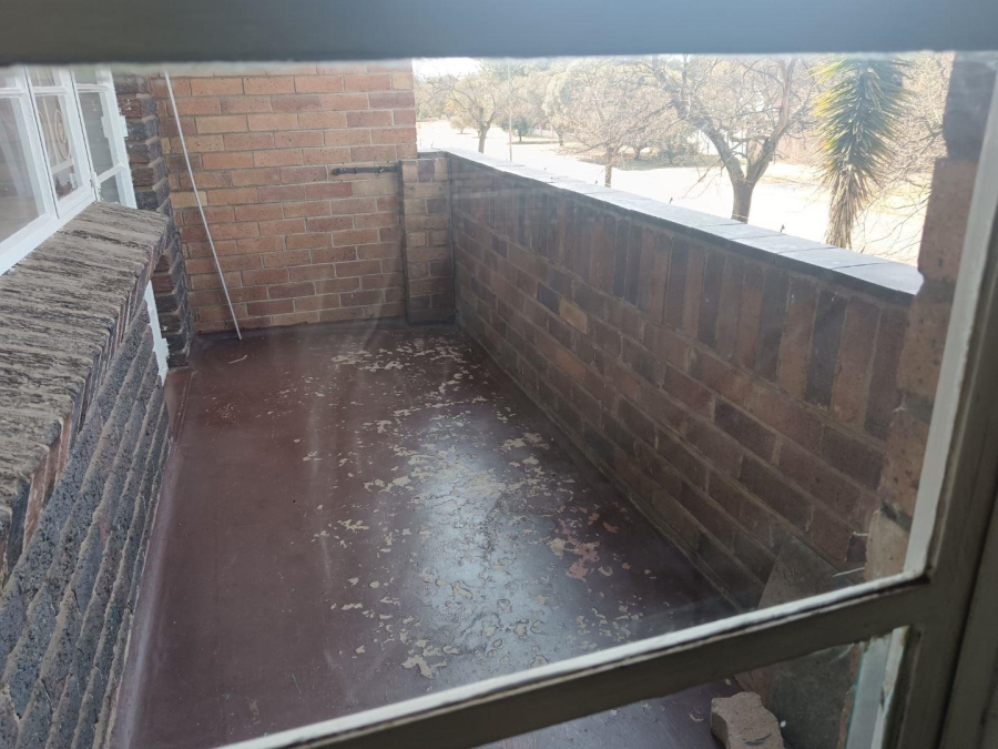1 Bedroom Property for Sale in Lambton Gauteng