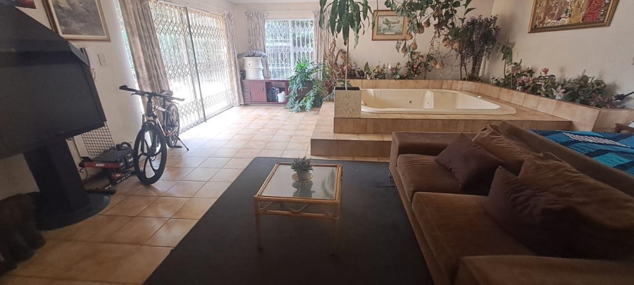 To Let 1 Bedroom Property for Rent in Brackenhurst Gauteng
