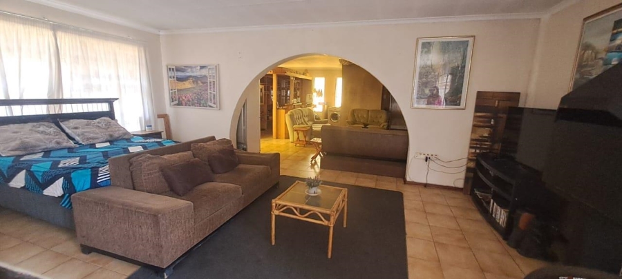 To Let 1 Bedroom Property for Rent in Brackenhurst Gauteng