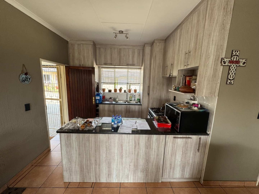 2 Bedroom Property for Sale in Verwoerdpark Gauteng