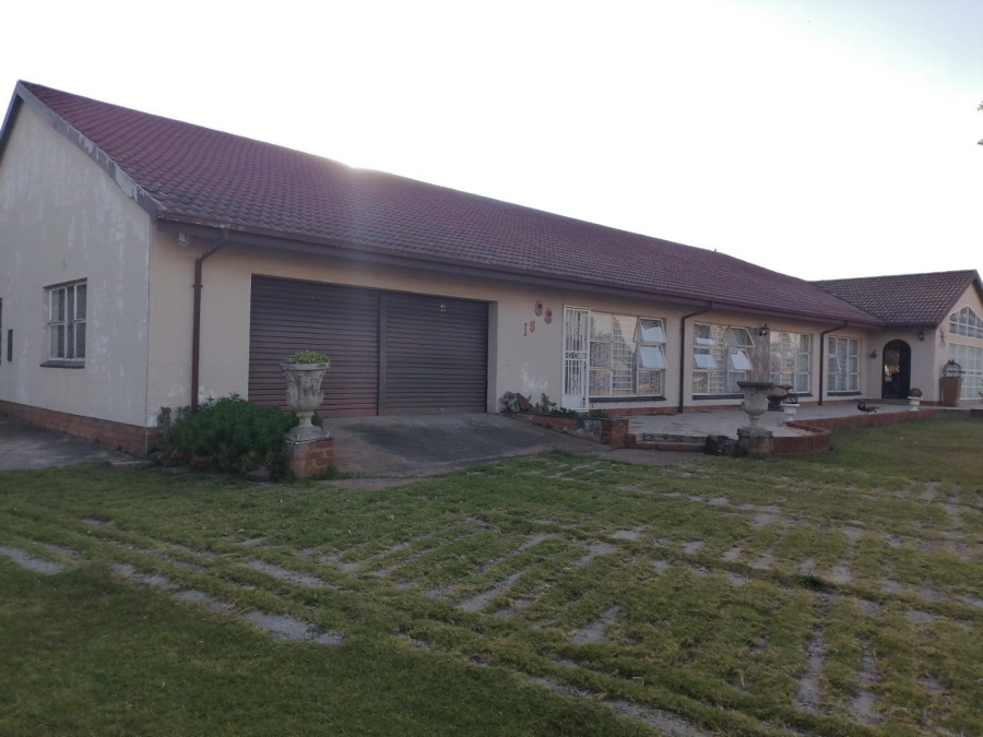 4 Bedroom Property for Sale in Spaarwater Gauteng
