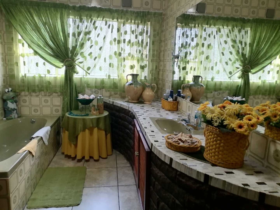 4 Bedroom Property for Sale in Spaarwater Gauteng