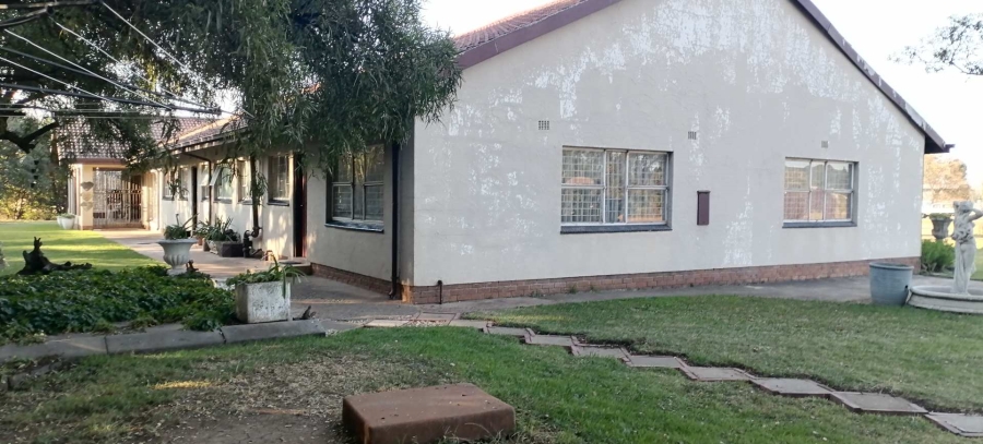 4 Bedroom Property for Sale in Spaarwater Gauteng