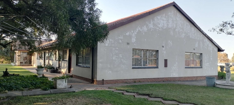 4 Bedroom Property for Sale in Spaarwater Gauteng