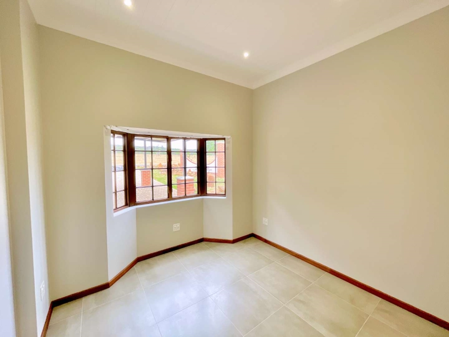 3 Bedroom Property for Sale in Waterlake Farm Lifestyle Estate Gauteng