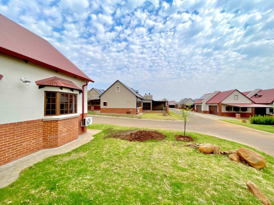 3 Bedroom Property for Sale in Waterlake Farm Lifestyle Estate Gauteng
