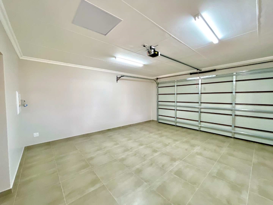 3 Bedroom Property for Sale in Waterlake Farm Lifestyle Estate Gauteng