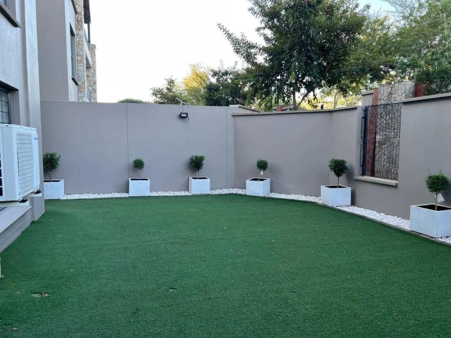 To Let 3 Bedroom Property for Rent in Waterfall Gauteng