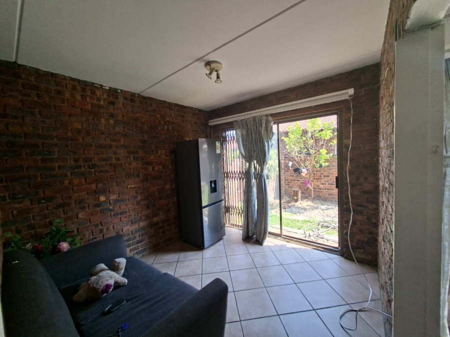 3 Bedroom Property for Sale in Buccleuch Gauteng