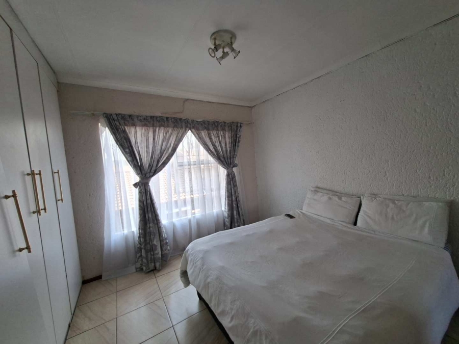 3 Bedroom Property for Sale in Buccleuch Gauteng