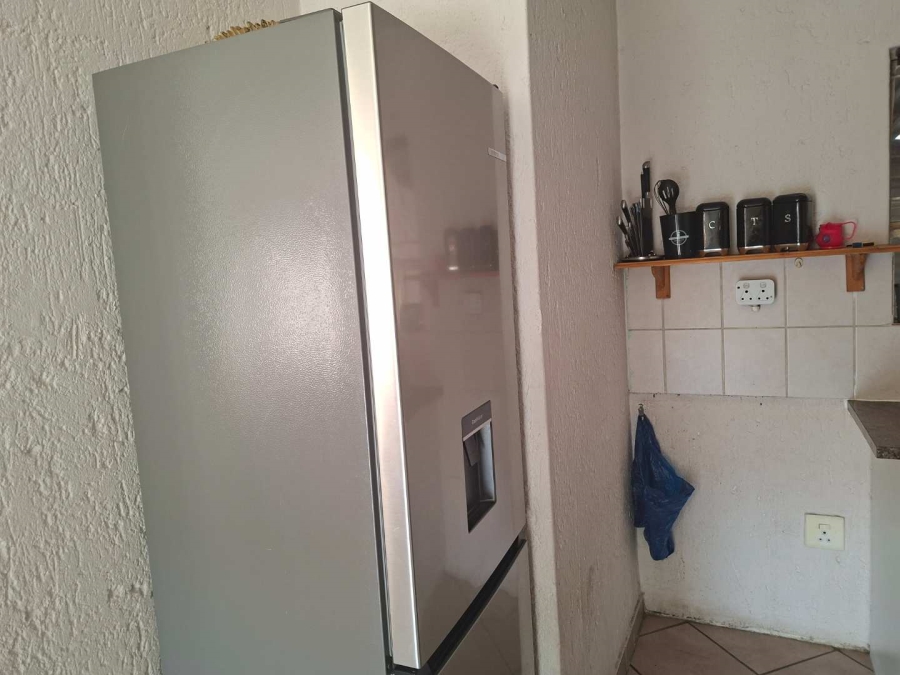 3 Bedroom Property for Sale in Buccleuch Gauteng