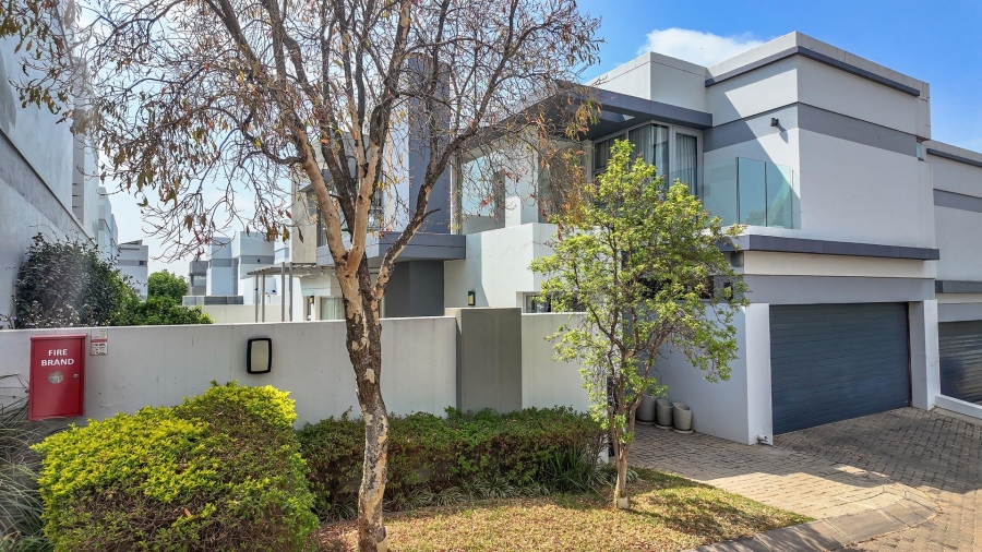 3 Bedroom Property for Sale in Bryanston Gauteng