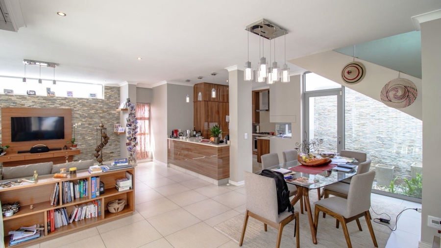 3 Bedroom Property for Sale in Bryanston Gauteng
