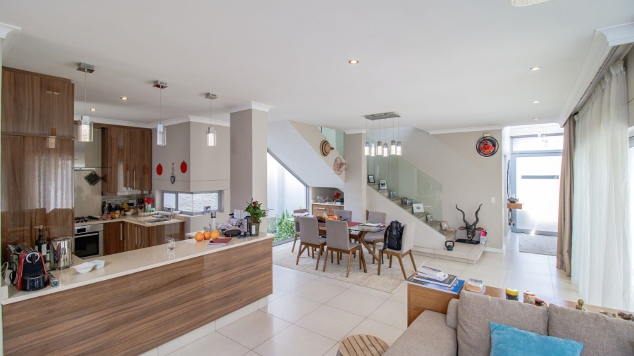 3 Bedroom Property for Sale in Bryanston Gauteng