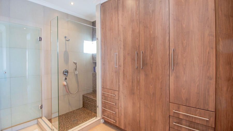 3 Bedroom Property for Sale in Bryanston Gauteng