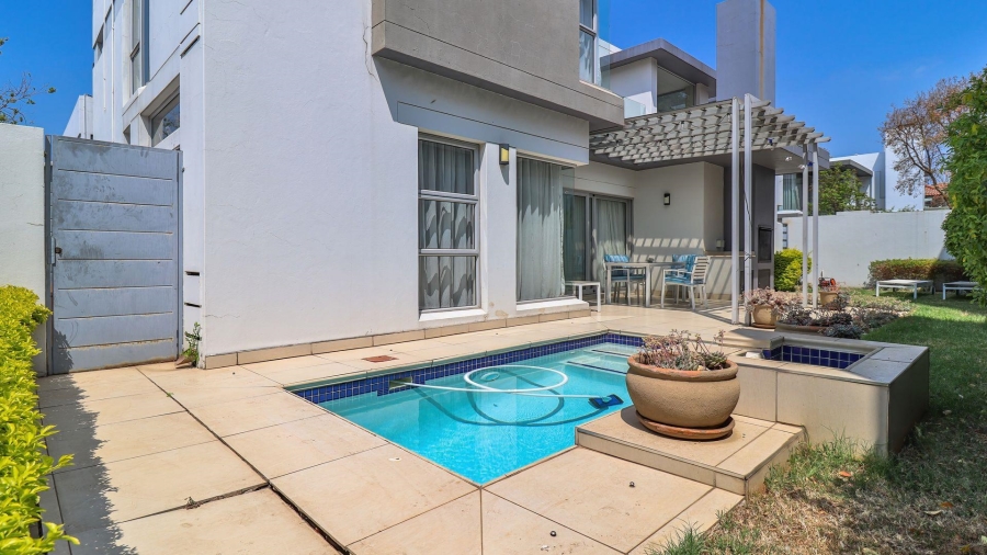 3 Bedroom Property for Sale in Bryanston Gauteng