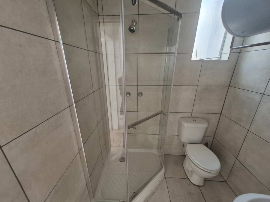 1 Bedroom Property for Sale in Mountain View Gauteng