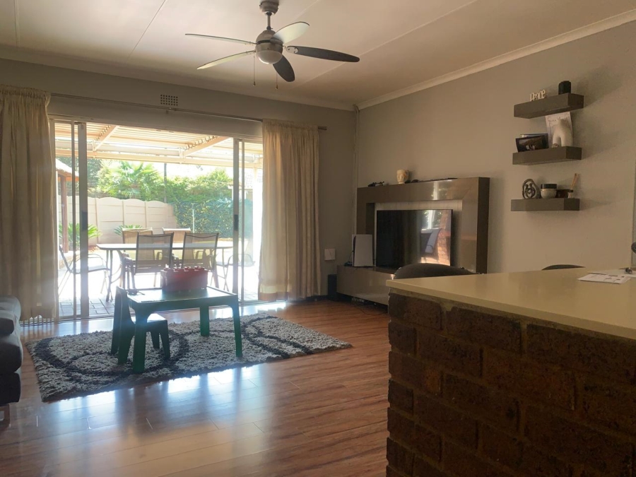 3 Bedroom Property for Sale in Birchleigh Gauteng