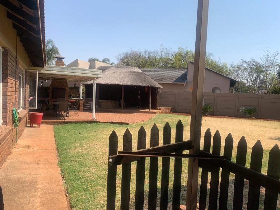 3 Bedroom Property for Sale in Birchleigh Gauteng