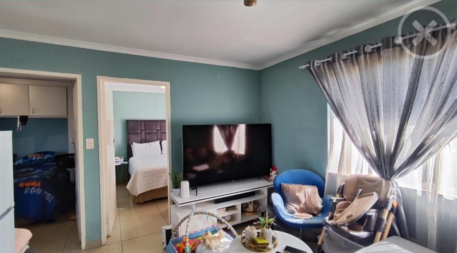 2 Bedroom Property for Sale in Glen Marais Gauteng