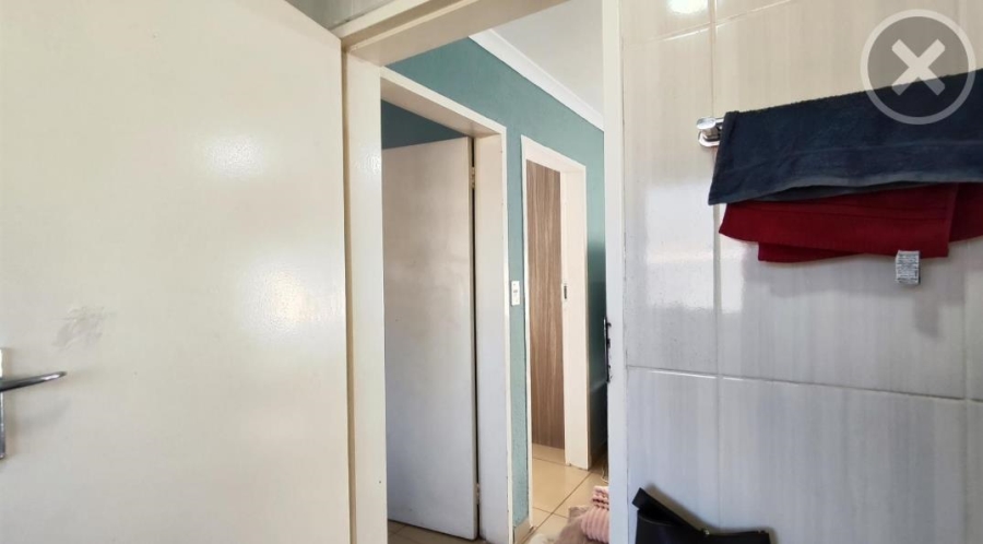 2 Bedroom Property for Sale in Glen Marais Gauteng