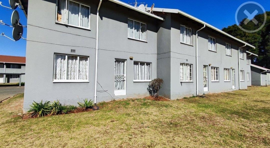 2 Bedroom Property for Sale in Glen Marais Gauteng