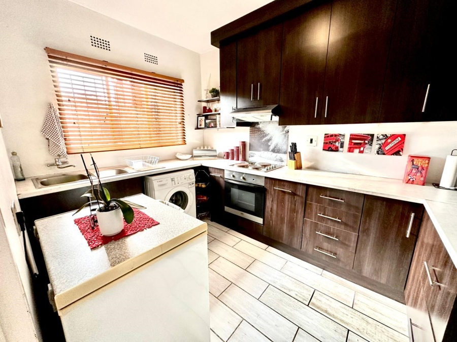2 Bedroom Property for Sale in Albemarle Gauteng