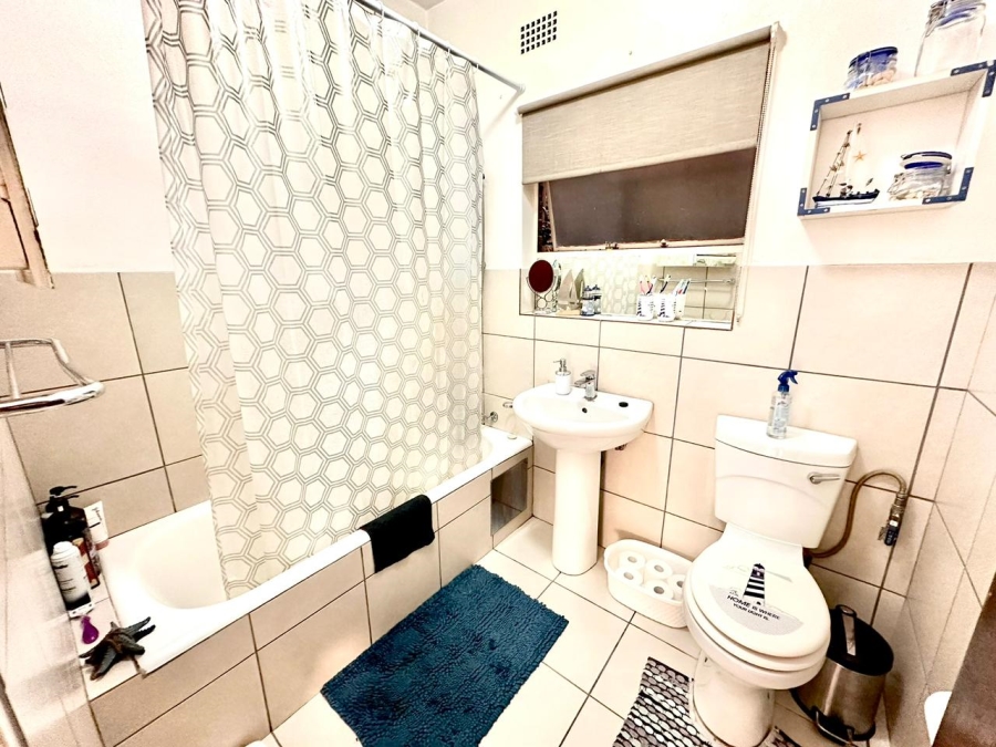 2 Bedroom Property for Sale in Albemarle Gauteng