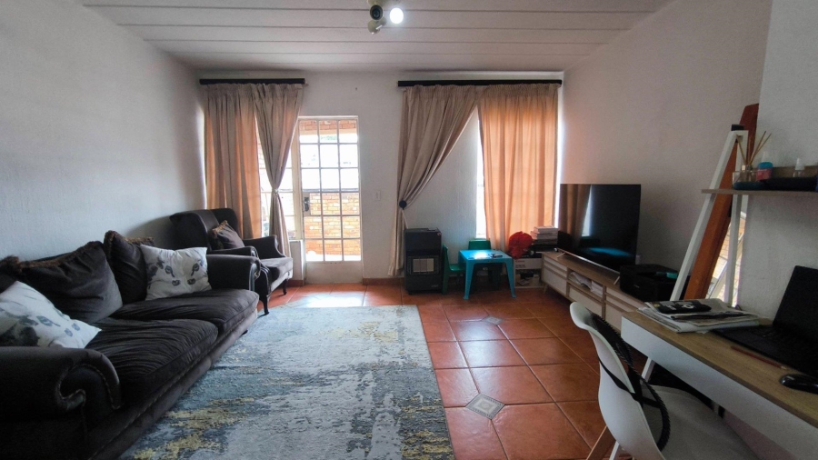 2 Bedroom Property for Sale in New Redruth Gauteng