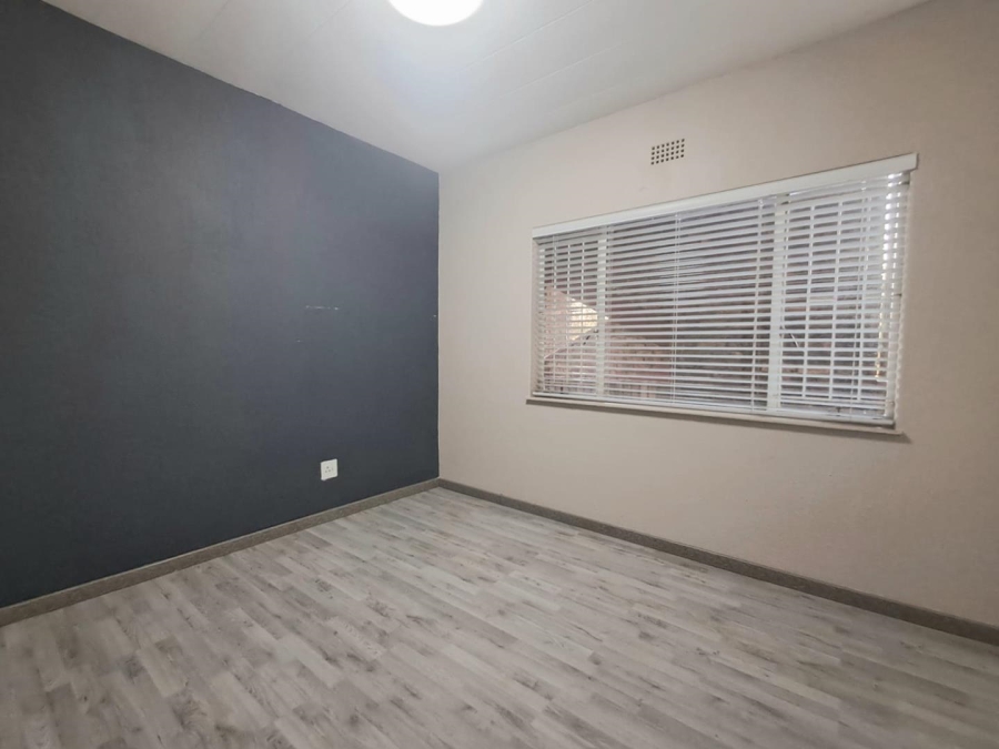 2 Bedroom Property for Sale in Albemarle Gauteng