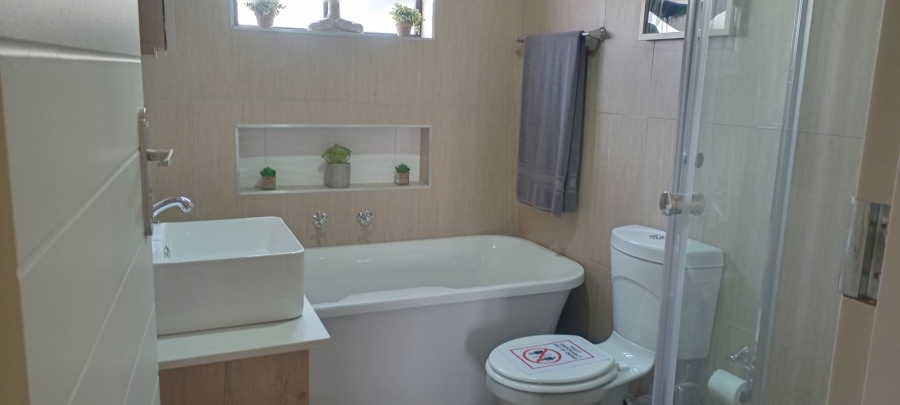 3 Bedroom Property for Sale in Roodepark Eco Estate Gauteng