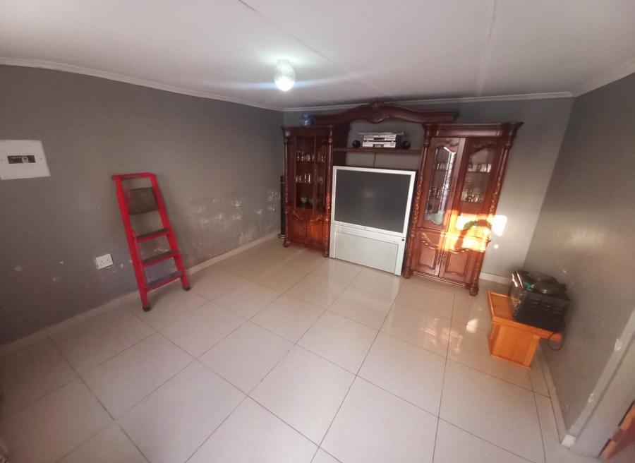 3 Bedroom Property for Sale in Atteridgeville Gauteng