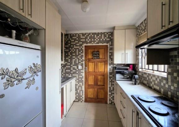 3 Bedroom Property for Sale in Mahube Valley Gauteng