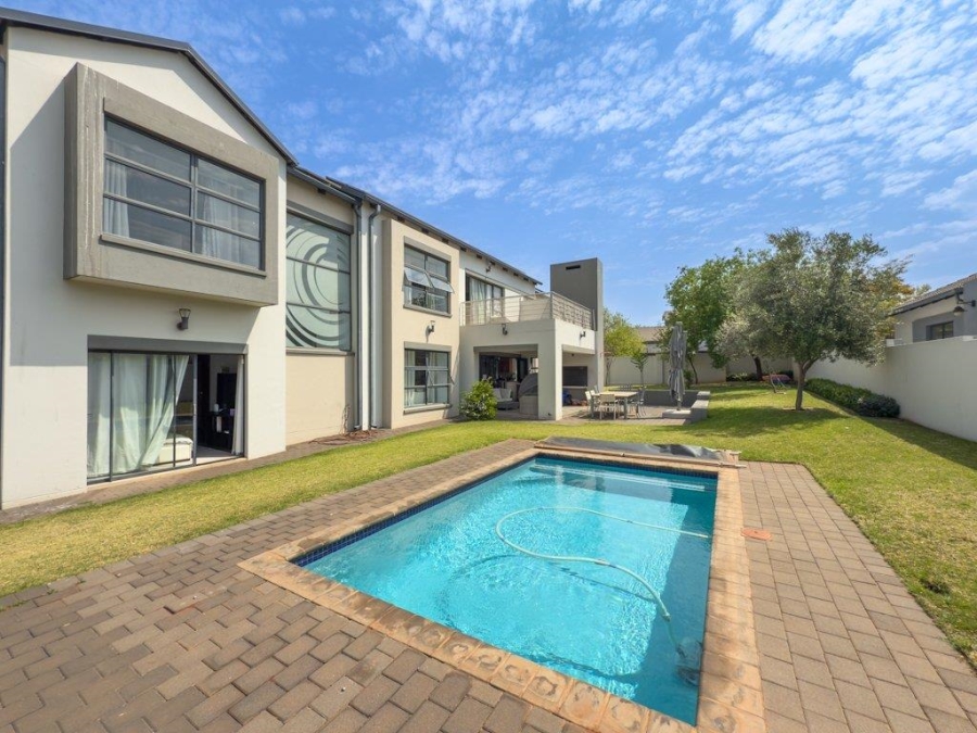 4 Bedroom Property for Sale in Midstream Ridge Gauteng