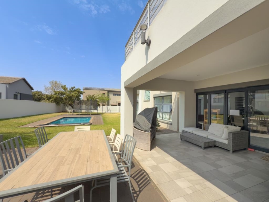 4 Bedroom Property for Sale in Midstream Ridge Gauteng