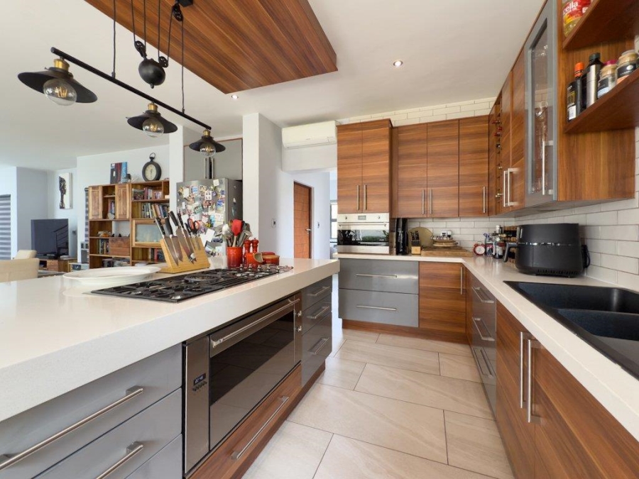 4 Bedroom Property for Sale in Midstream Ridge Gauteng